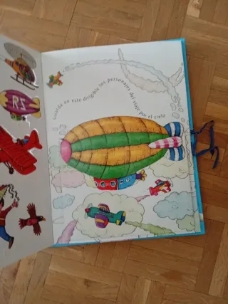 LIBROS-POP-UP EL VIAJE POR EL CIELO (Spanish Ed...