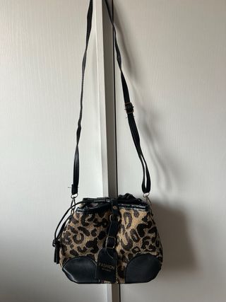 Bolso saco estampado leopardo