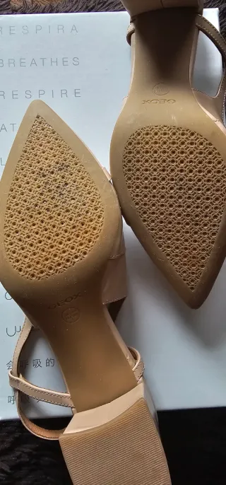 Slingbacks De tacon medio Geox