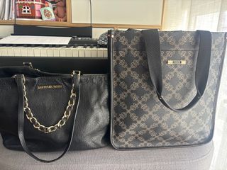 2 bolsos Tous y Michael kors piel