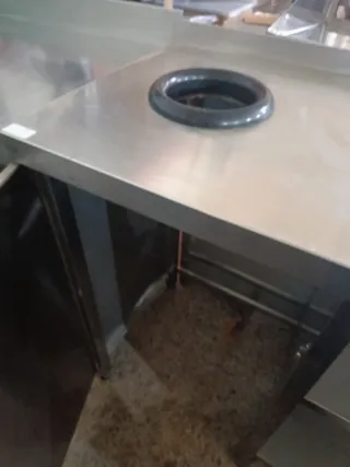 MUEBLE CON DESBARASADO ACERO