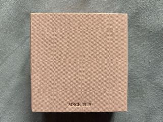 2 pulseras Marina García en diferentes tonos.