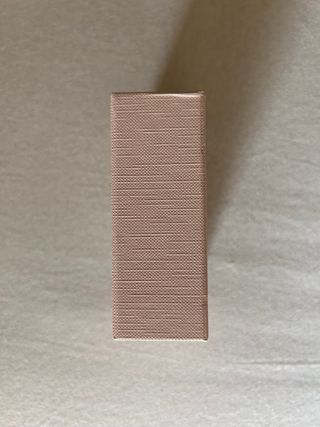 2 pulseras Marina García en diferentes tonos.