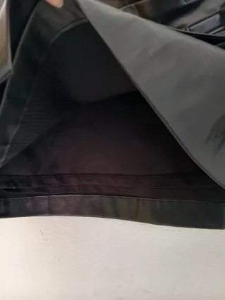 Minifalda Zara Talla M Negra