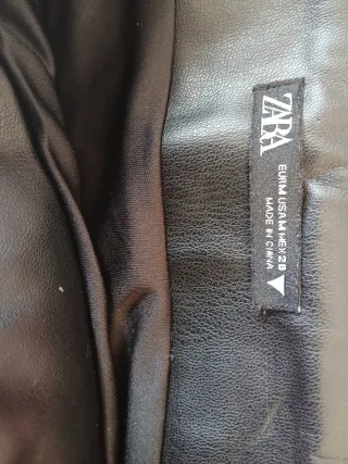 Minifalda Zara Talla M Negra