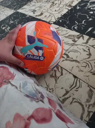 Balón de fútbol naranja FIFA Quality Pro