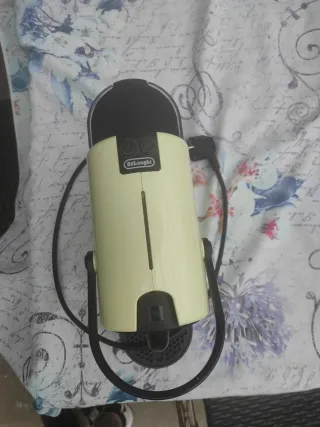Cafetera Nespresso DeLonghi