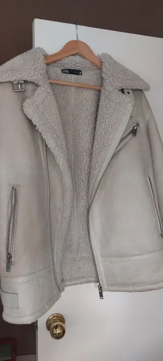 Cazadora velour beige