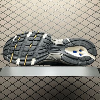 New Balance Zapatillas Sin Usar En Caja Talla 41.5