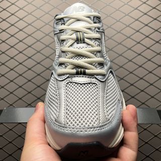 New Balance Zapatillas Sin Usar En Caja Talla 41.5