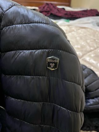 Giubbino/Pelliccia Nero con Cappuccio