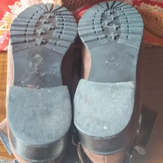 Botines Dansi Ante Marrones