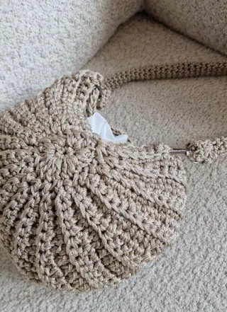 Bolso crochet concha beige dorado NUEVO