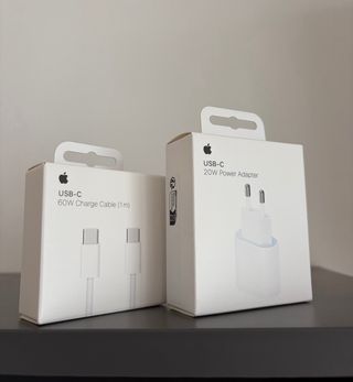 NUOVI Apple Cavo 1M USBC + Caricatore 2025 20W