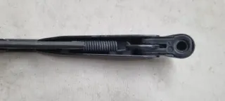 Brazo Limpia Tras P106