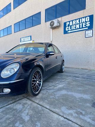 Mercedes-Benz Clase E 2004
