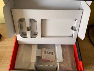 Nintendo Switch V2 Azul y Rojo - Como nueva