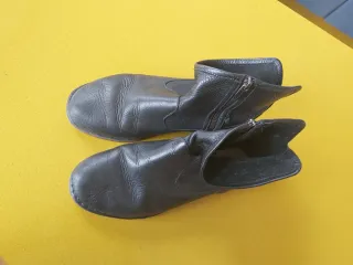 Botines negros de piel