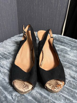 Zapatos de tacón mujer negros y multicolor