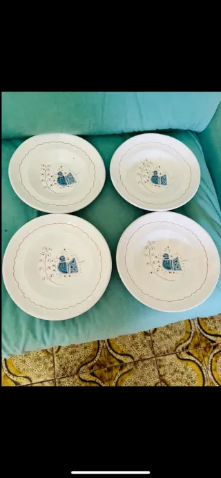 Set 4 piatti decorati con uccellino