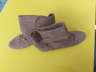 Botines marrones de ante