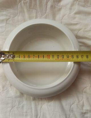 Portagioie in porcellana con fiori rosa