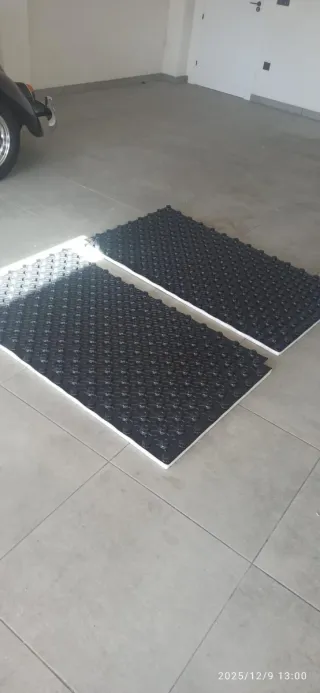 Placas termoaislantes suelo radiante aerotermia