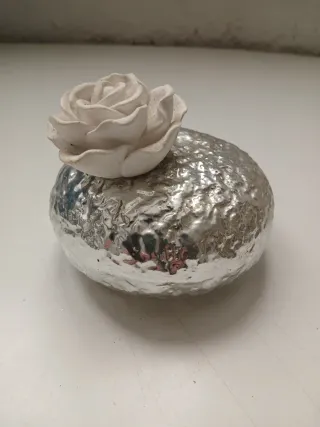 Dispenser profumo decorativo con rosa