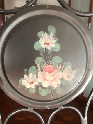 Letto ferro battuto con decoro floreale