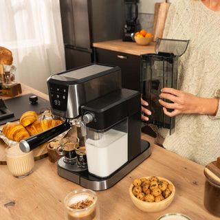 Cafetera Cecotec Semi-automática