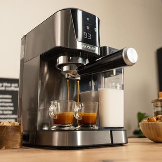 Cafetera Cecotec Semi-automática