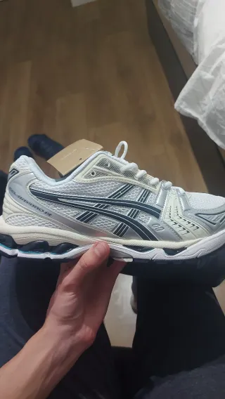Asics Gel Kayano 14 Plata/Blanco