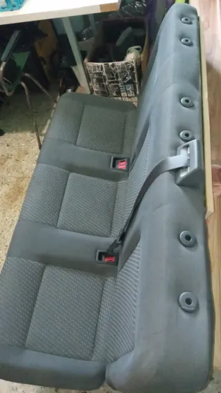 Asiento trasero triple VW T6