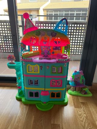 Casa Gabby Gato prácticamente nueva.