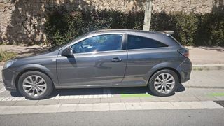 Opel Astra GTC 3P 1.6