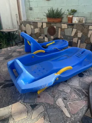 Trineos azules para niño o adulto