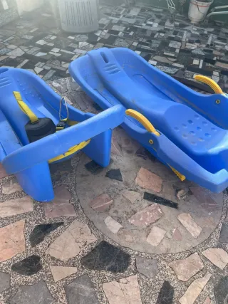 Trineos azules para niño o adulto