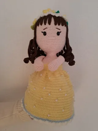 Muñeca de ganchillo reversible a ramo
