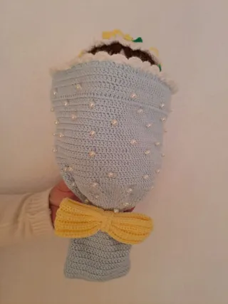 Muñeca de ganchillo reversible a ramo
