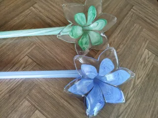 Fiori di vetro decorativi