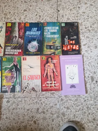 Libros y mini libros antiguos de colección
