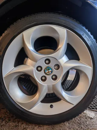 Llantas Alfa Romeo 17 pulgadas Llantas plateadas