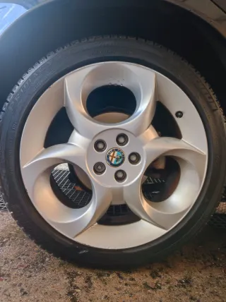 Llantas Alfa Romeo 17 pulgadas Llantas plateadas