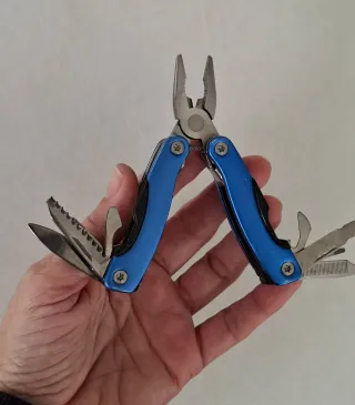 Herramienta Multiusos Azul