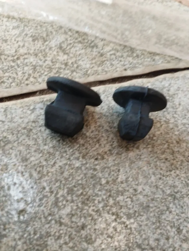 Fiat 1500 Cabriolet Tapones alojamiento gato