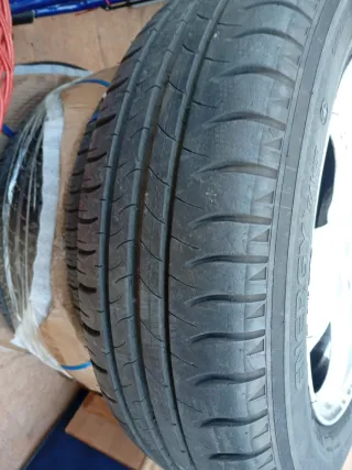 4 Neumáticos Michelin 175/65 R15