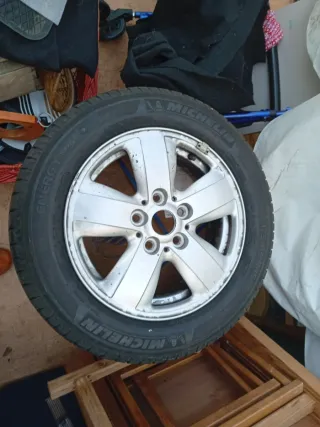 4 Neumáticos Michelin 175/65 R15