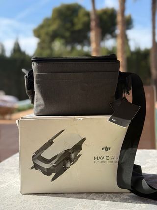 Dron DJI Mavic Air Fly More Combo