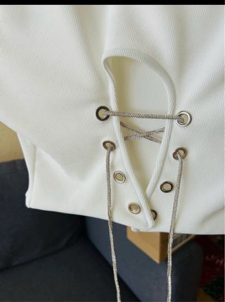 Top blanco con cordones