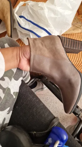 Botines Hispanitas Piel y Ante Talla 38